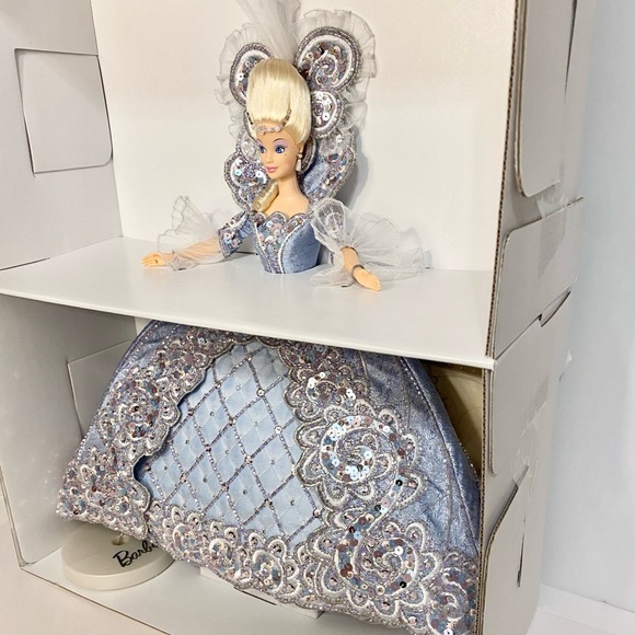 🌹🍃New In Box-1997 Bob Mackie-Limited Edition “Madame Du” Porcelain Barbie Doll - Picture 7 of 16